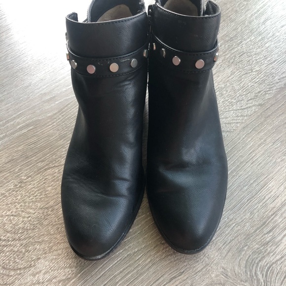 Black boots - Picture 4 of 5